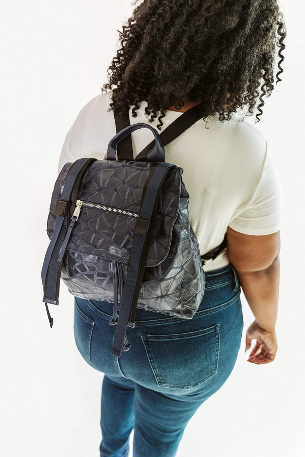 EVE Bag NAVY On The Fly Backpack | Navy